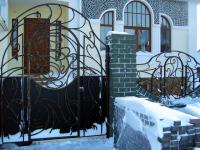 Ворота с калиткой кованые в стиле модерн. Гефест-Барнаул